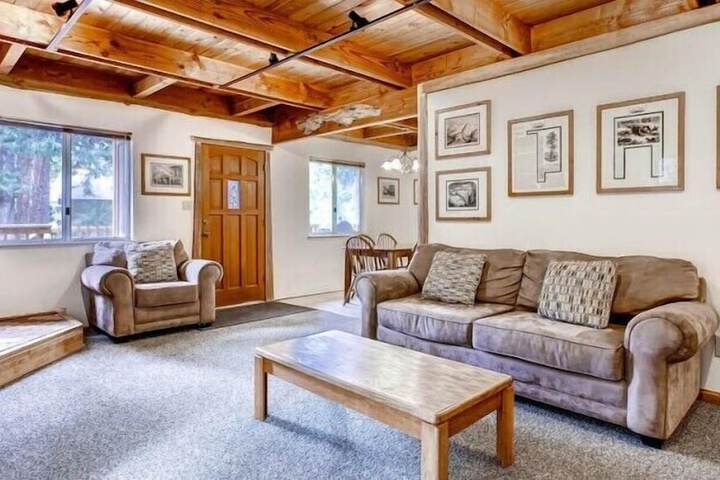 Room 11 of 20