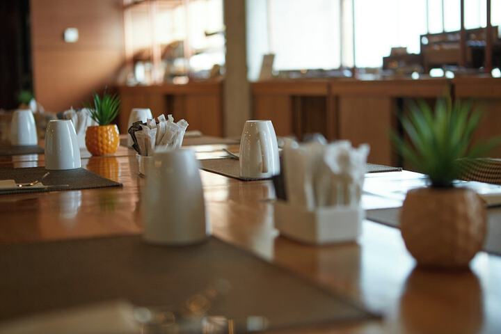 Breakfast area