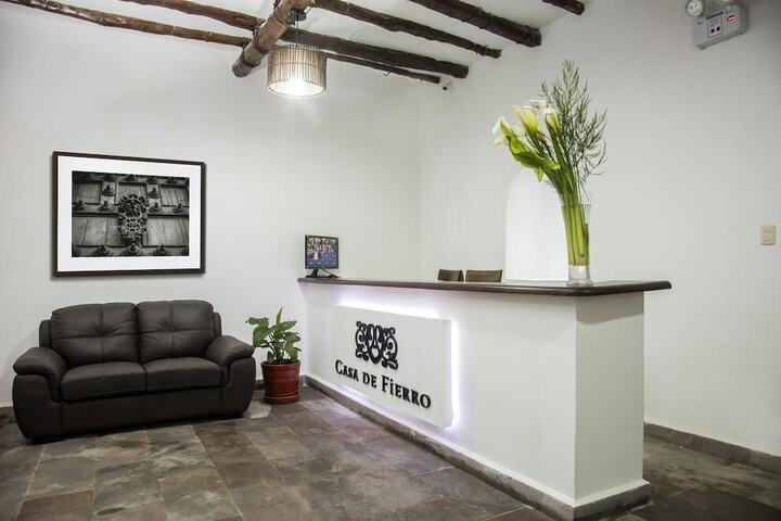 Hospedaje Casa de Fierro - Adults Only