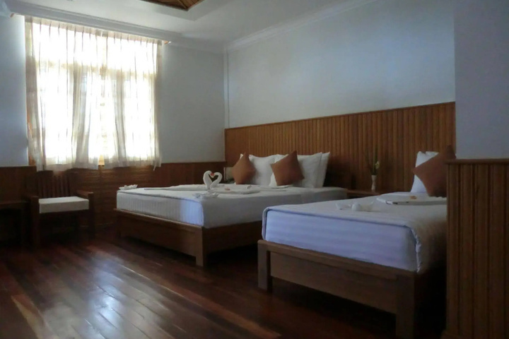 Room 3 of 15