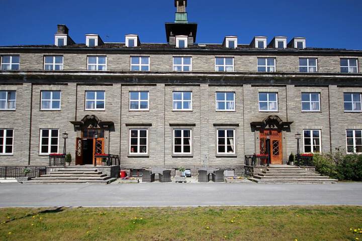 Hotel 56 of 59