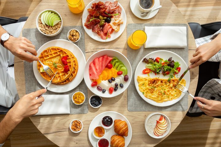 Breakfast/Coffee Service 84 of 141