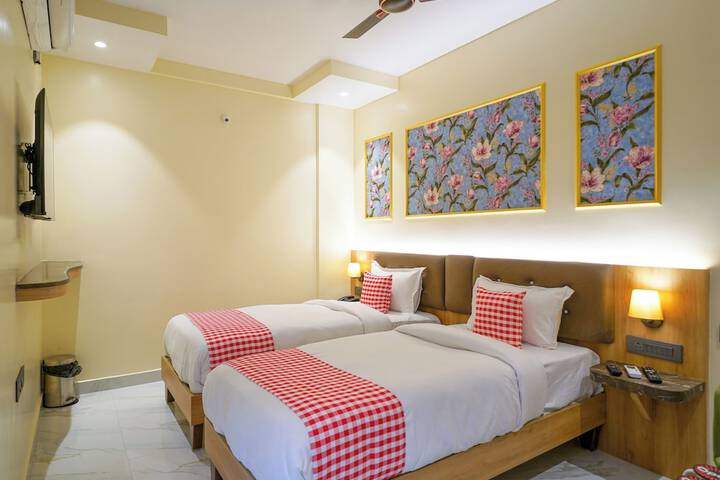 Room 16 of 23
