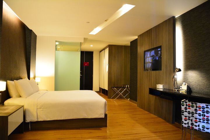 Room 10 of 39
