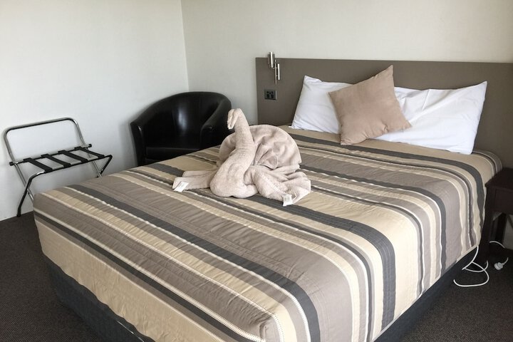 Room 4 of 46