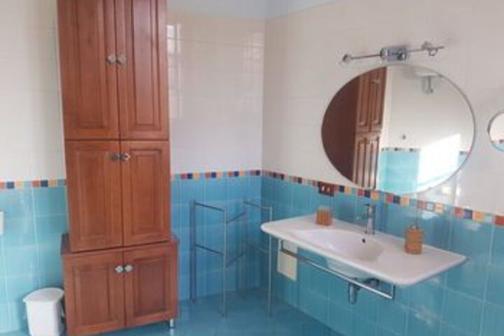 Room 5 of 15