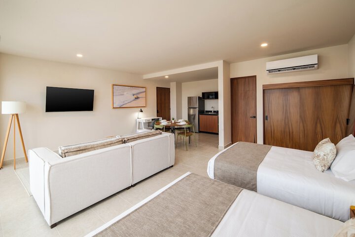 Room 21 of 53