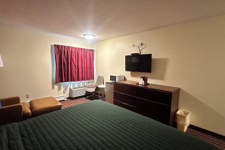 Room 30 of 66