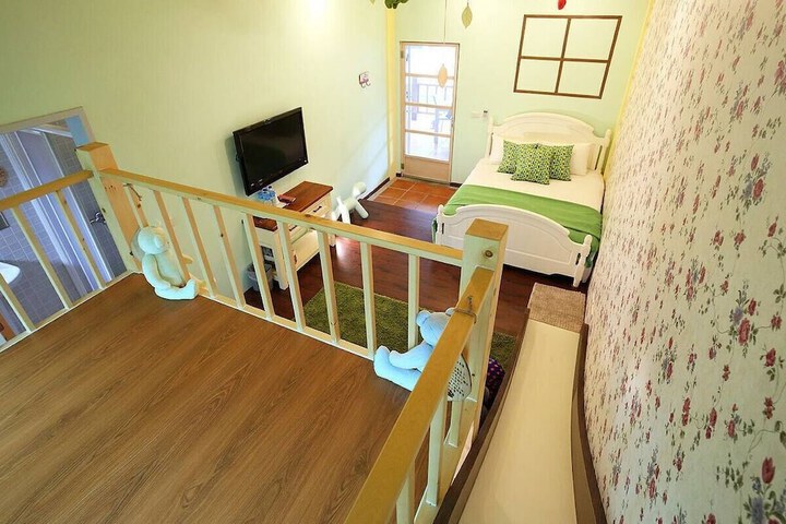 Room 30 of 60