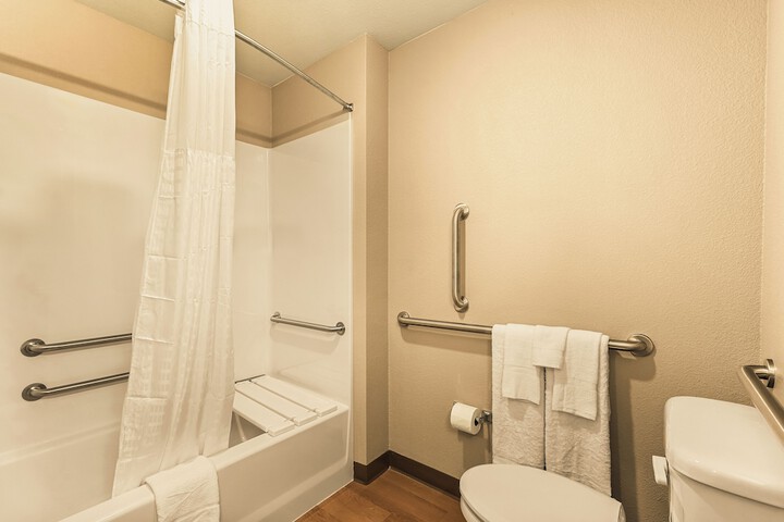 Room 15 of 23