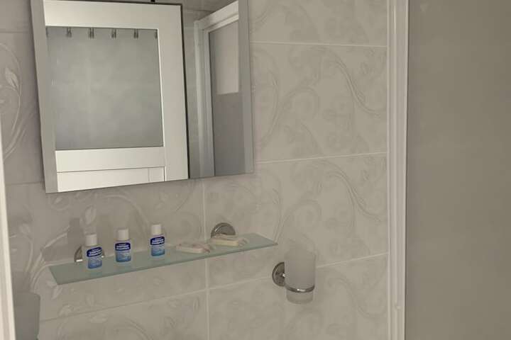 Room 19 of 28