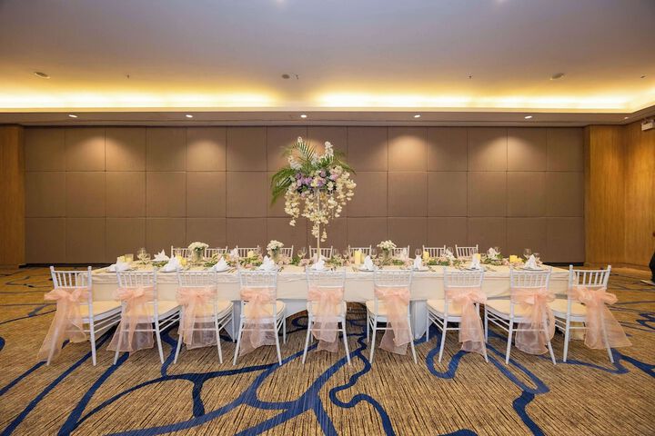 Ballroom/Hall 123 of 148