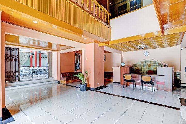 Hotel Interior 7 of 35