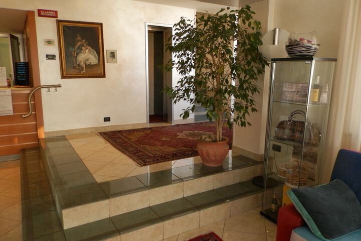 Hotel Interior 10 of 57