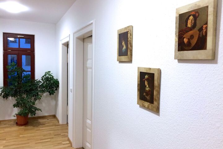 Room 7 of 202
