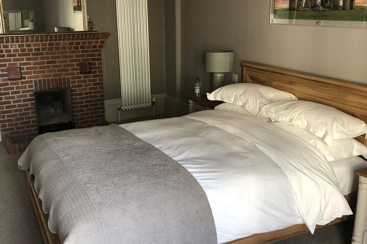 Room 28 of 86