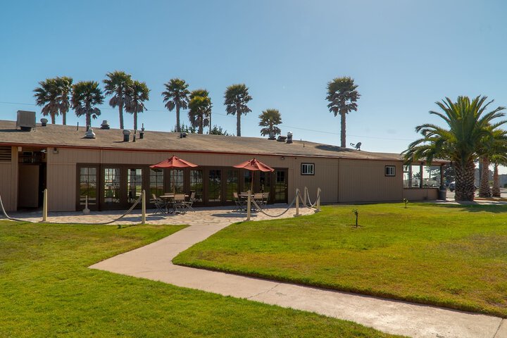 Hotel Exterior 53 of 62