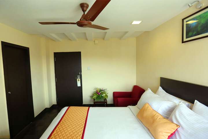 Room 8 of 47