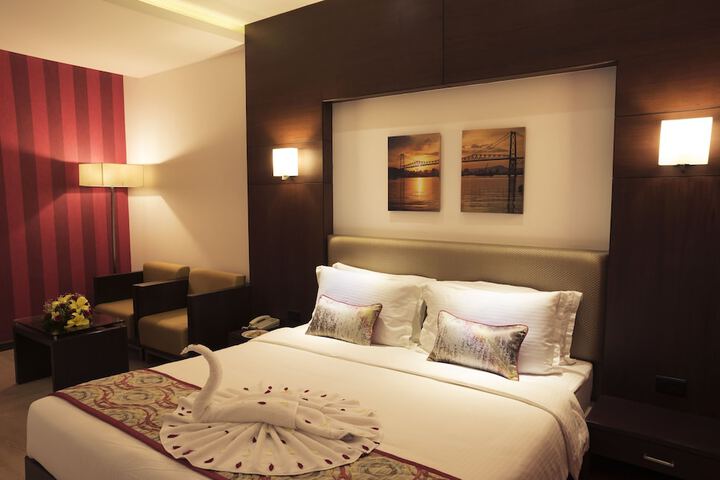 Room 25 of 58