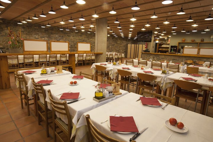 Dining 57 of 123