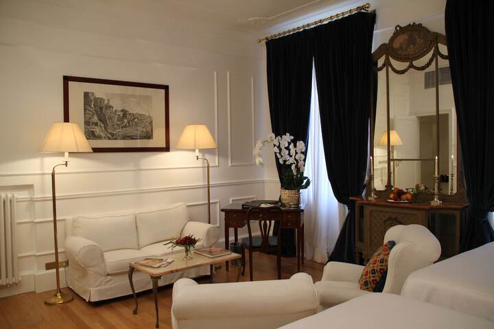 Room 45 of 150