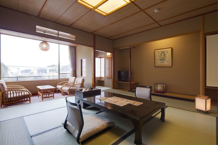 Room 6 of 20