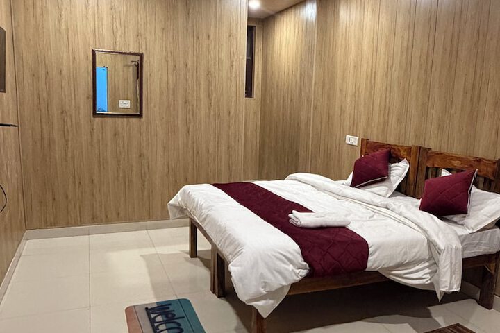 Room 3 of 23