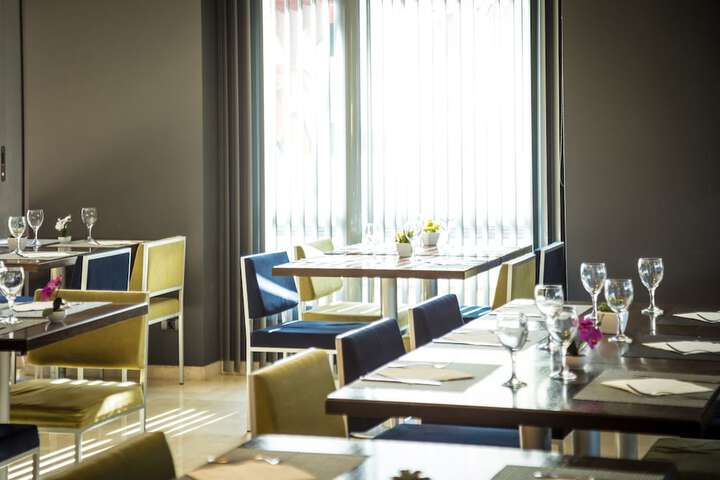 Dining Photos
