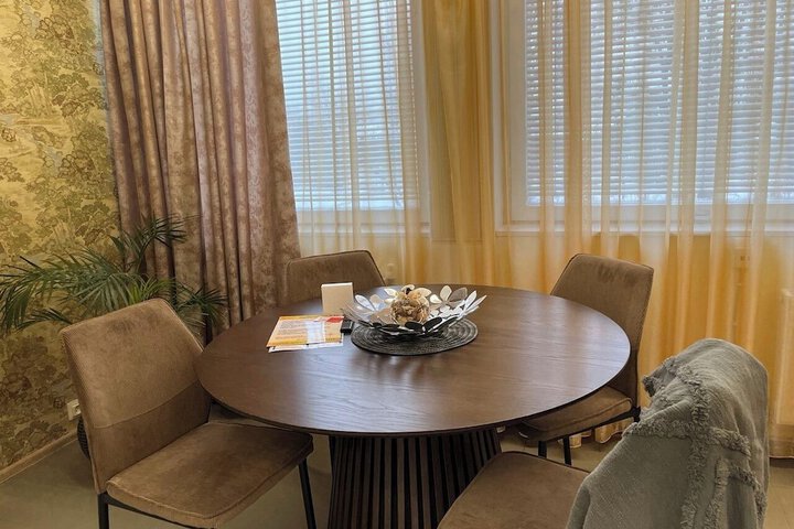 Room 65 of 108