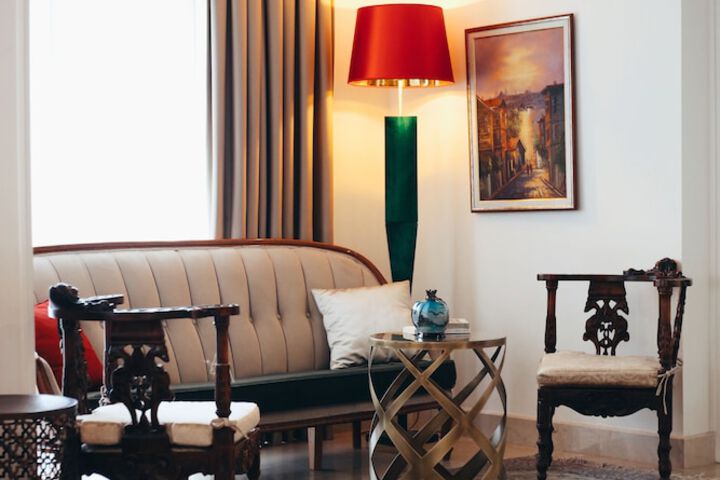 Entrance & Lobby