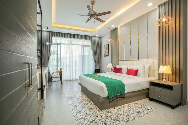Room 19 of 180