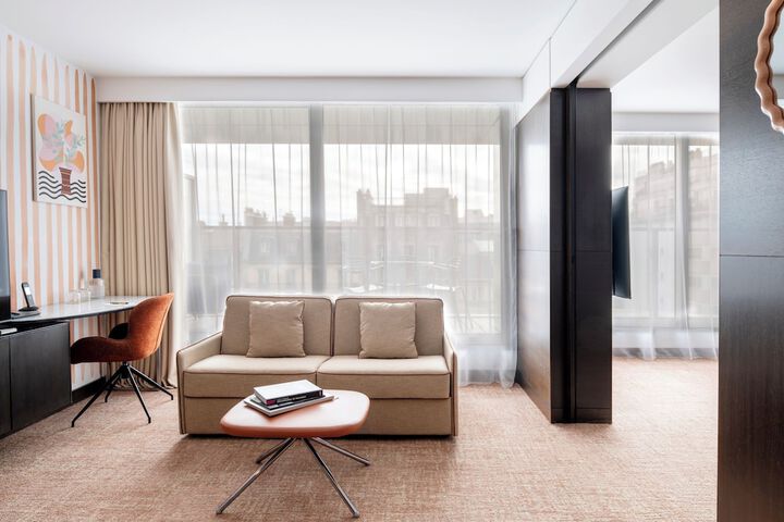 Room 60 of 155