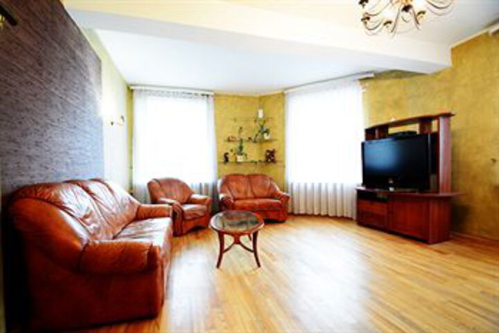 Room 186 of 203