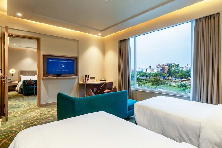 Room 48 of 95