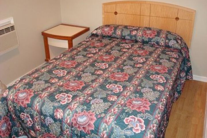 Room 10 of 63