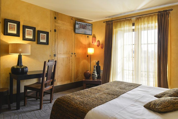Room 9 of 97