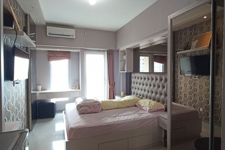 Room 2 of 13