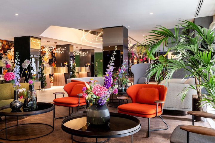 Hotel Lobby