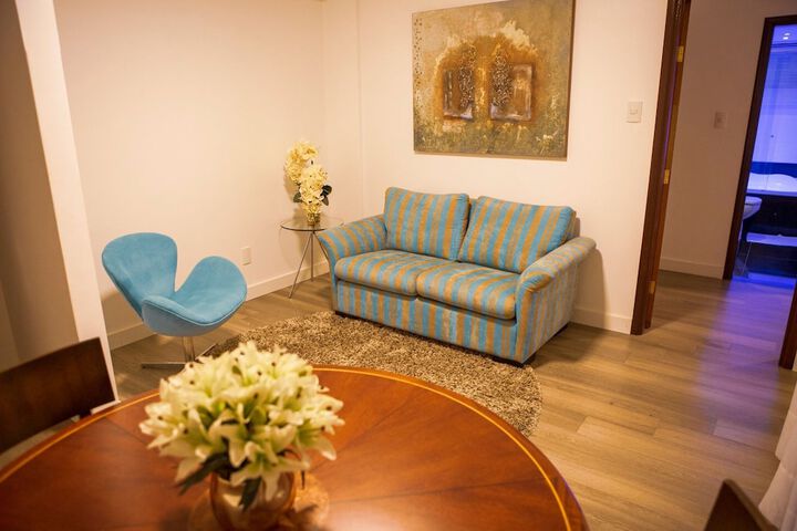 Room 32 of 45