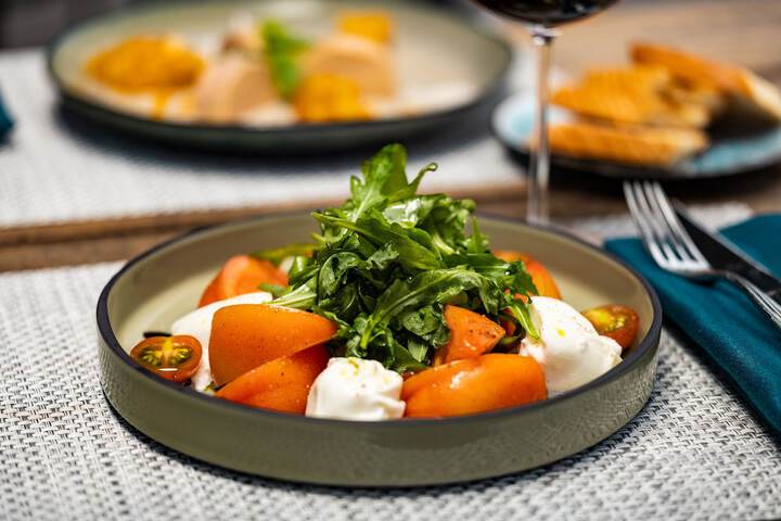 Dining 106 of 152