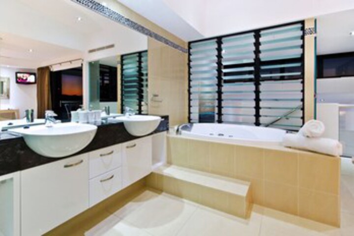 Room 5 of 22