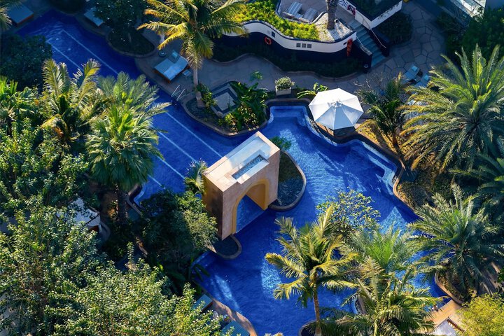 Pool 64 of 113