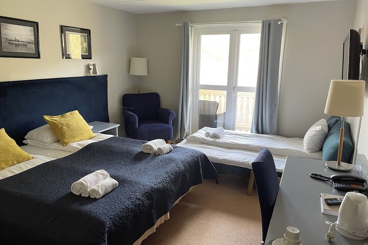 Room 26 of 106