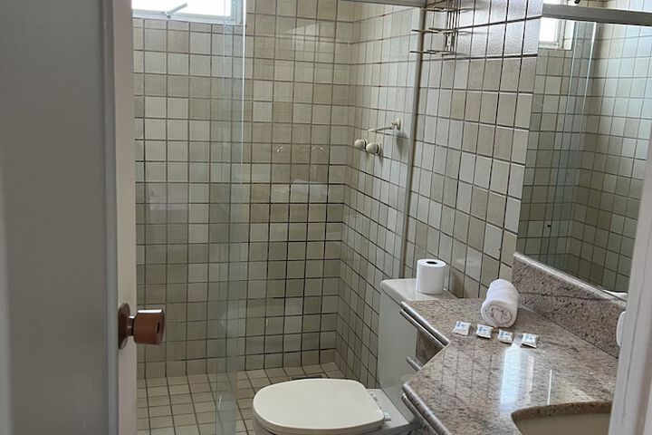 Room 16 of 26