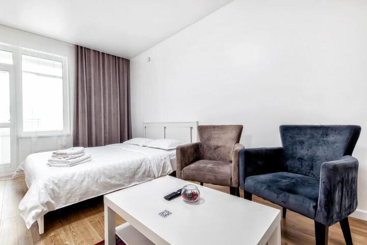 Room 4 of 10