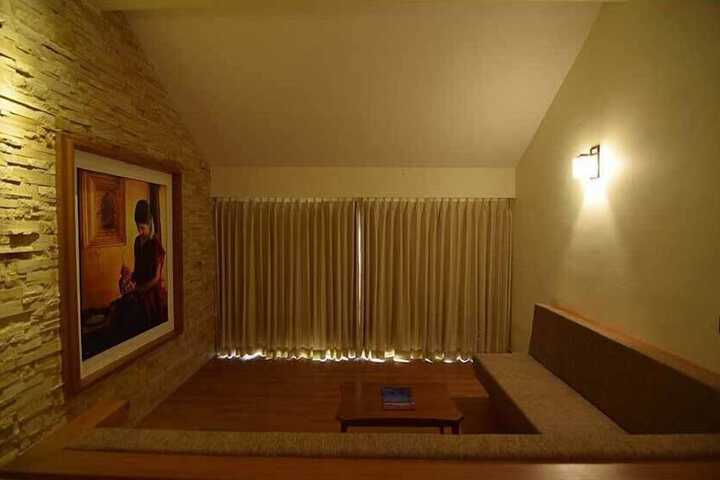 Room 15 of 36