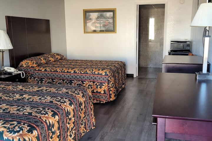 Room 17 of 51