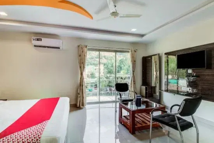 OYO 23505 S Ramada Village