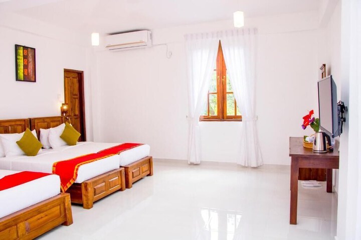 Room 8 of 55