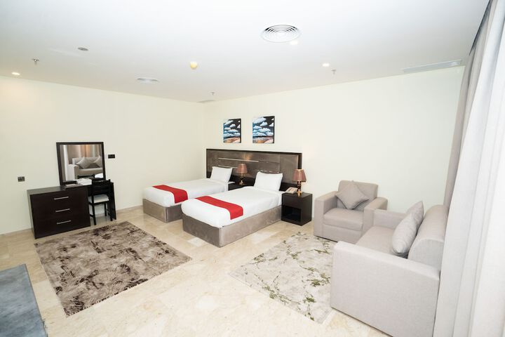 Room 11 of 24